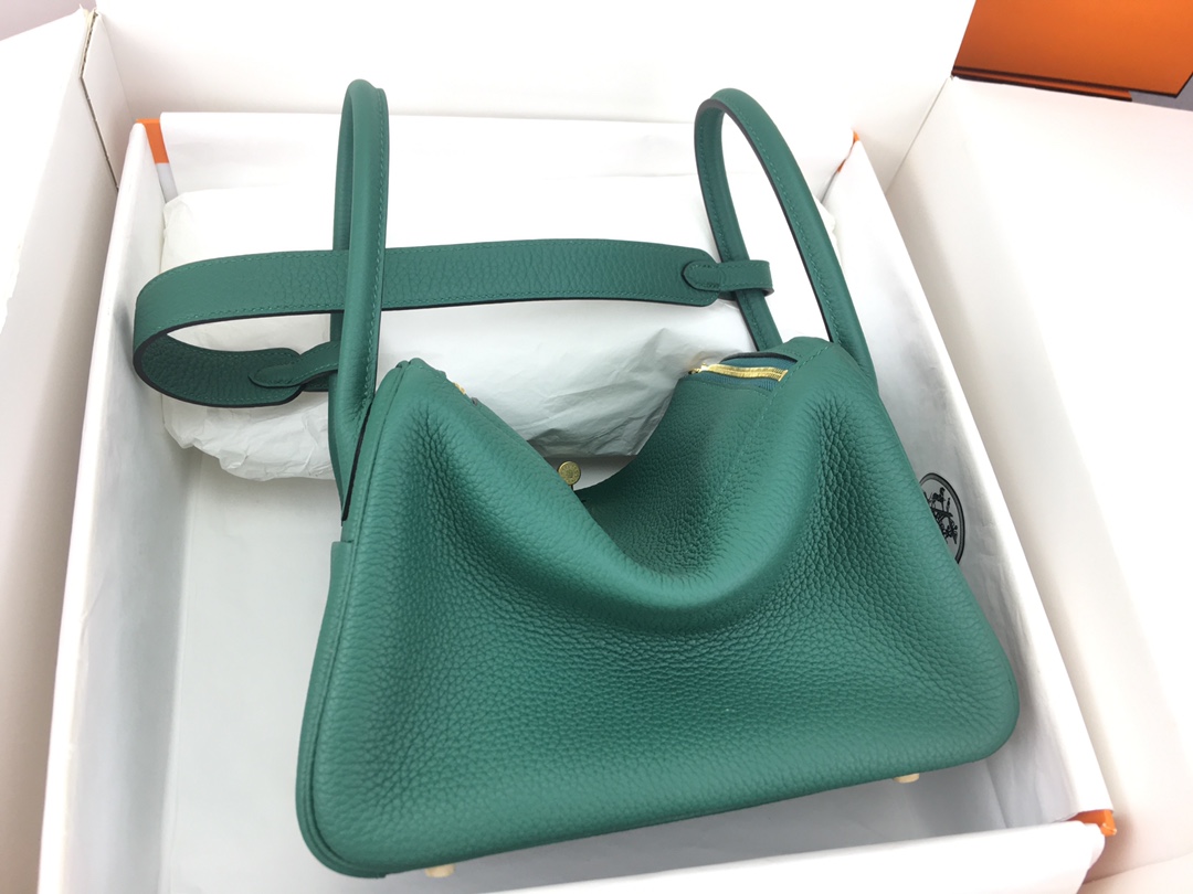 Hermes Lindy 30cm Handbag Shoulder Bag In Vert Vertigo Clemence Leather